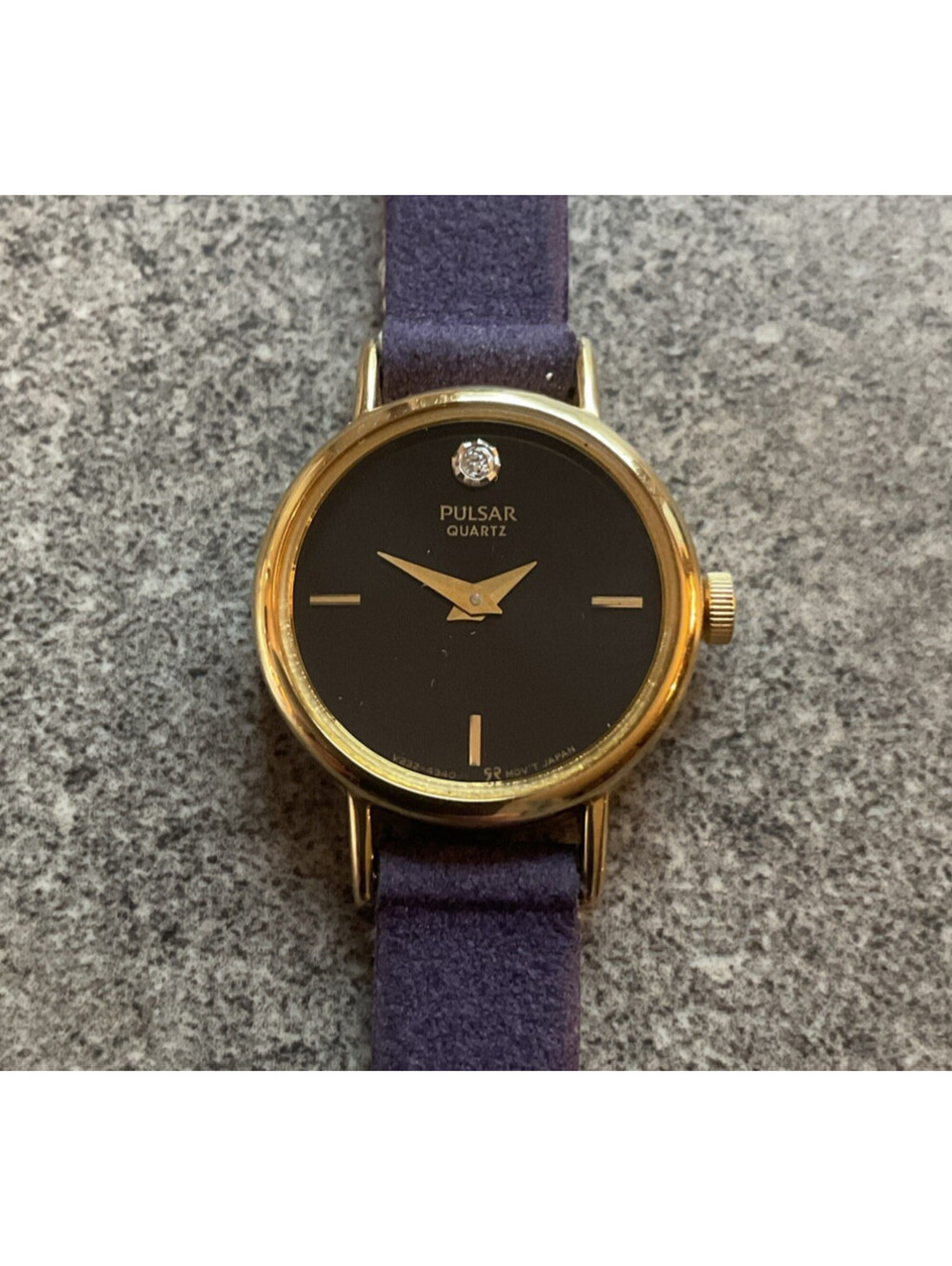 Vintage Pulsar Watch Women 18mm Gold Tone Case Black Dial Diamond Accent V232 Y